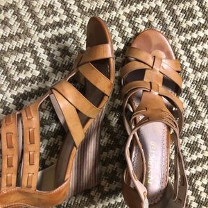 Brown sandals super cute